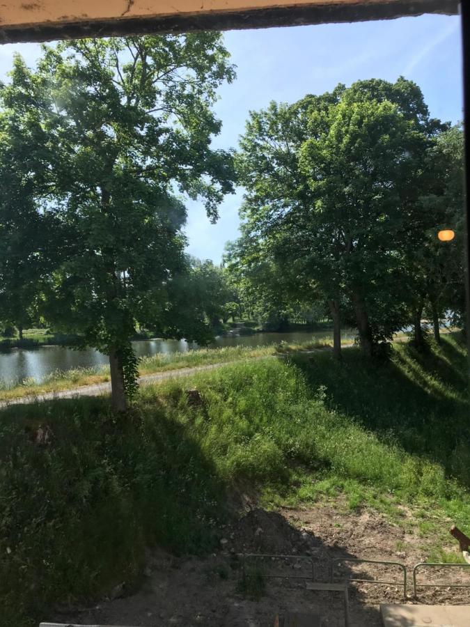 F3 Bord De Loire Complet Apartment Decize Bagian luar foto
